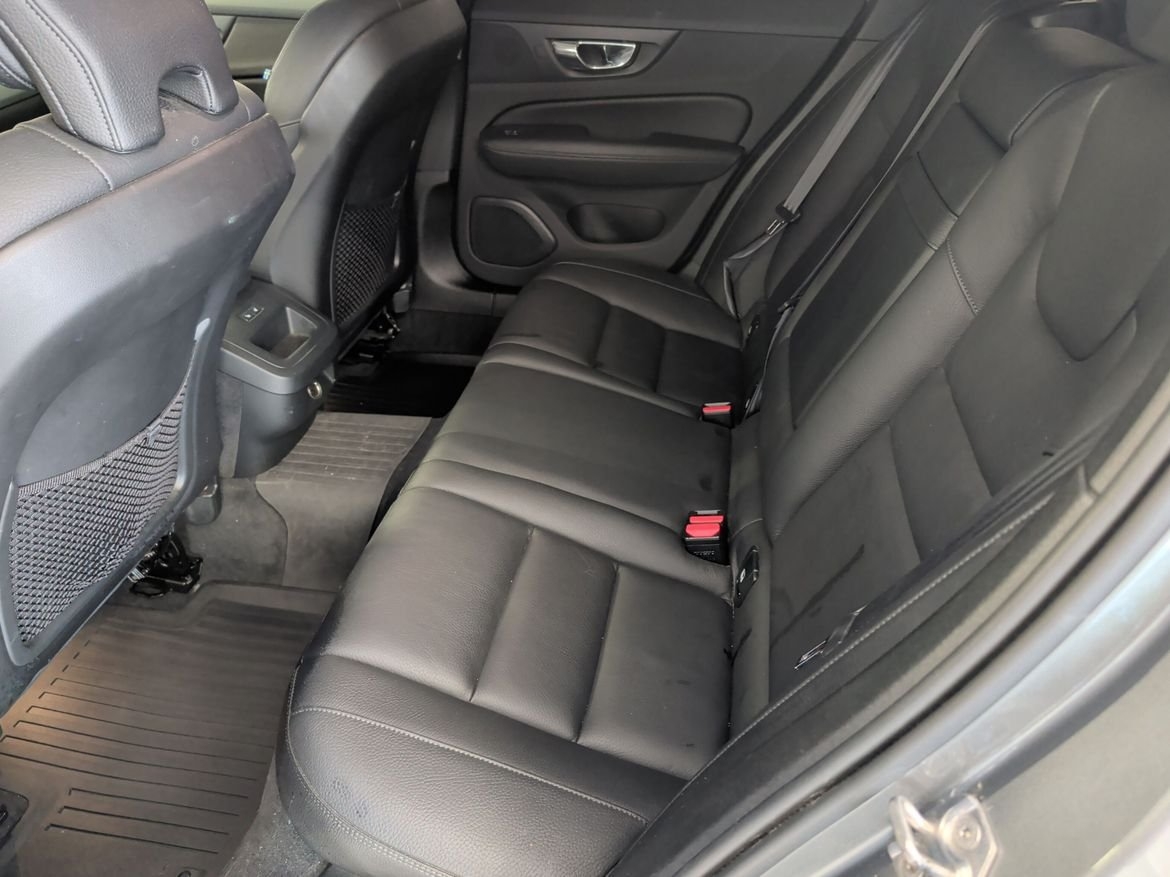Volvo V60 Momentum Advanced Skinnsäten 2019, kuva 6/9