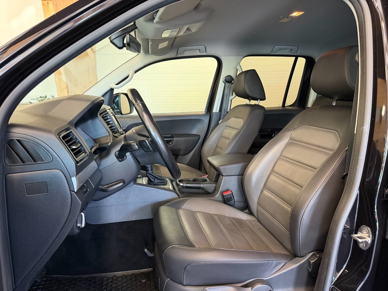 Volkswagen Amarok 2020, photo 6/10