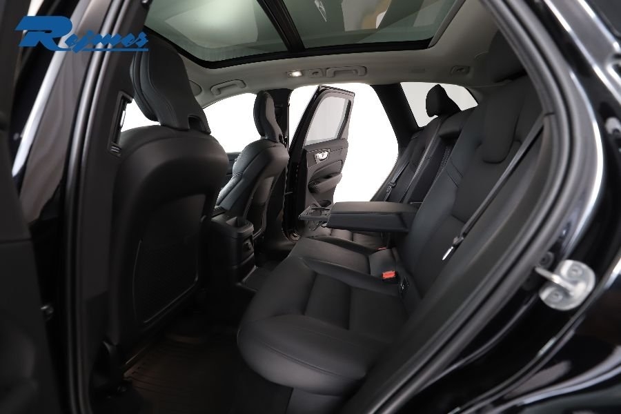 Volvo XC60 Recharge T8 Ultimate Dark 2024, bild 7/33