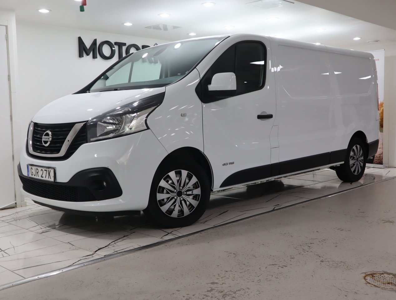 Nissan NV300