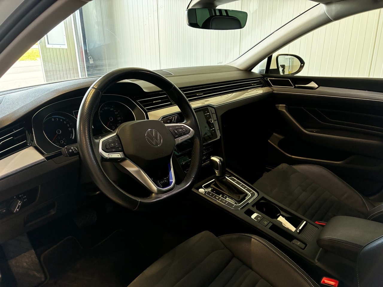 Volkswagen Passat 2022, bild 6/10