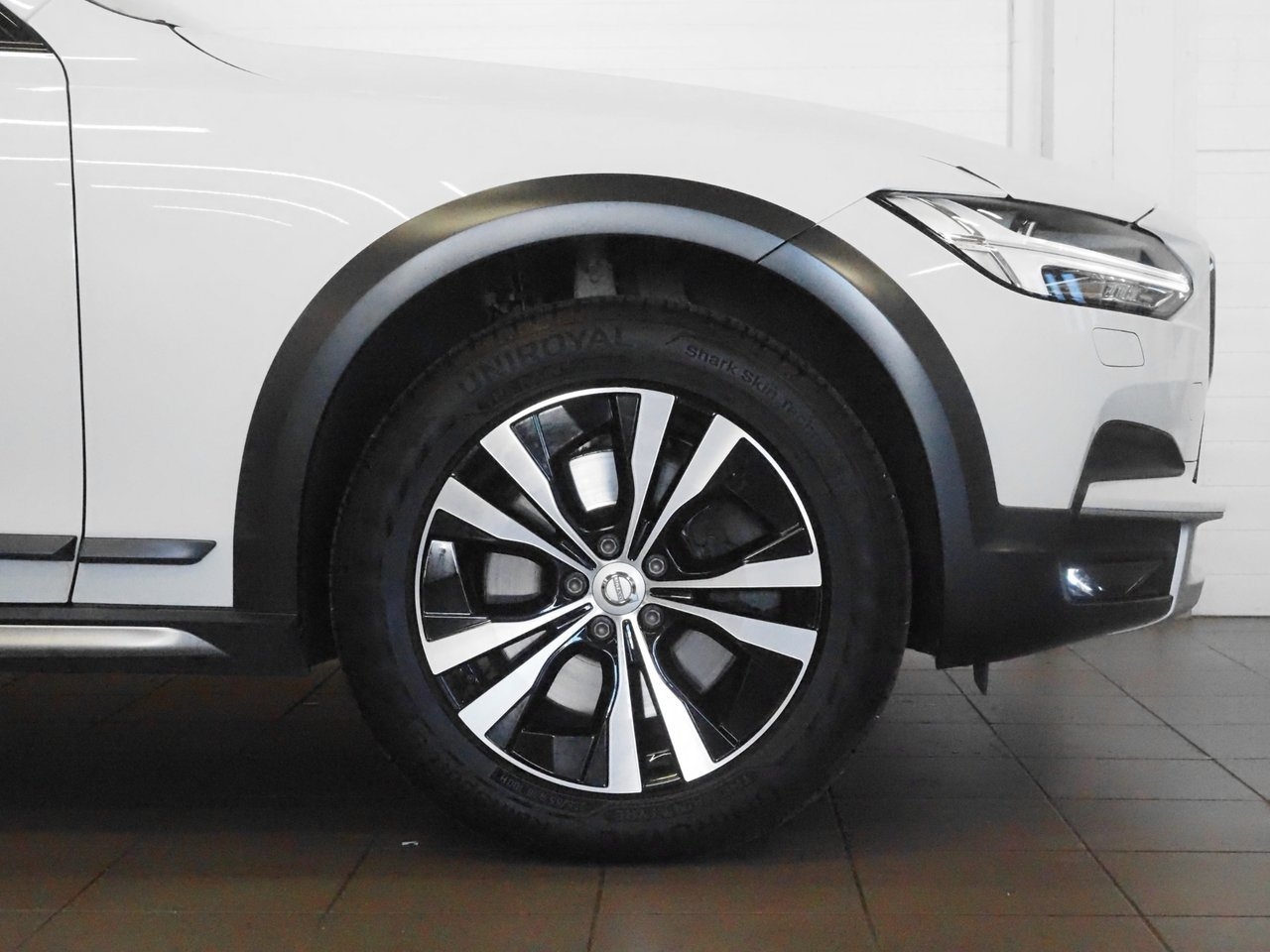 Volvo V90 Cross Country 2020, kuva 7/26