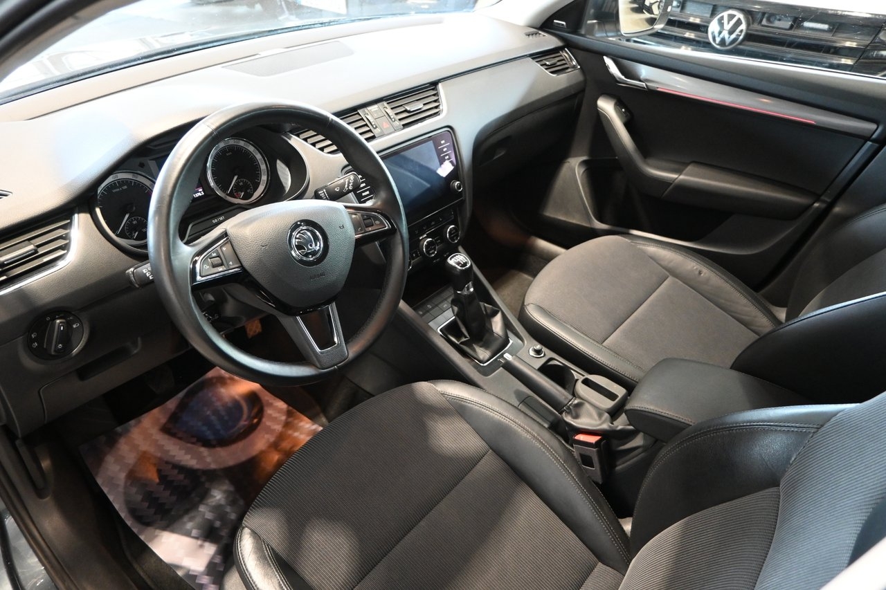 Skoda Octavia 2018, bild 7/10