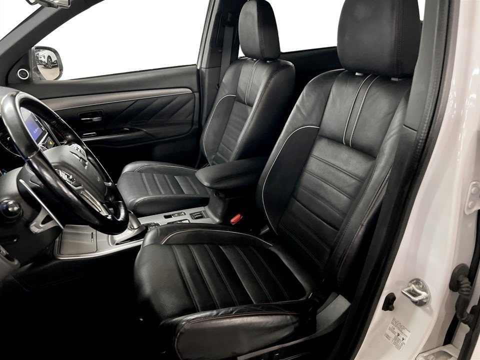 Mitsubishi Outlander 2018, bild 4/10