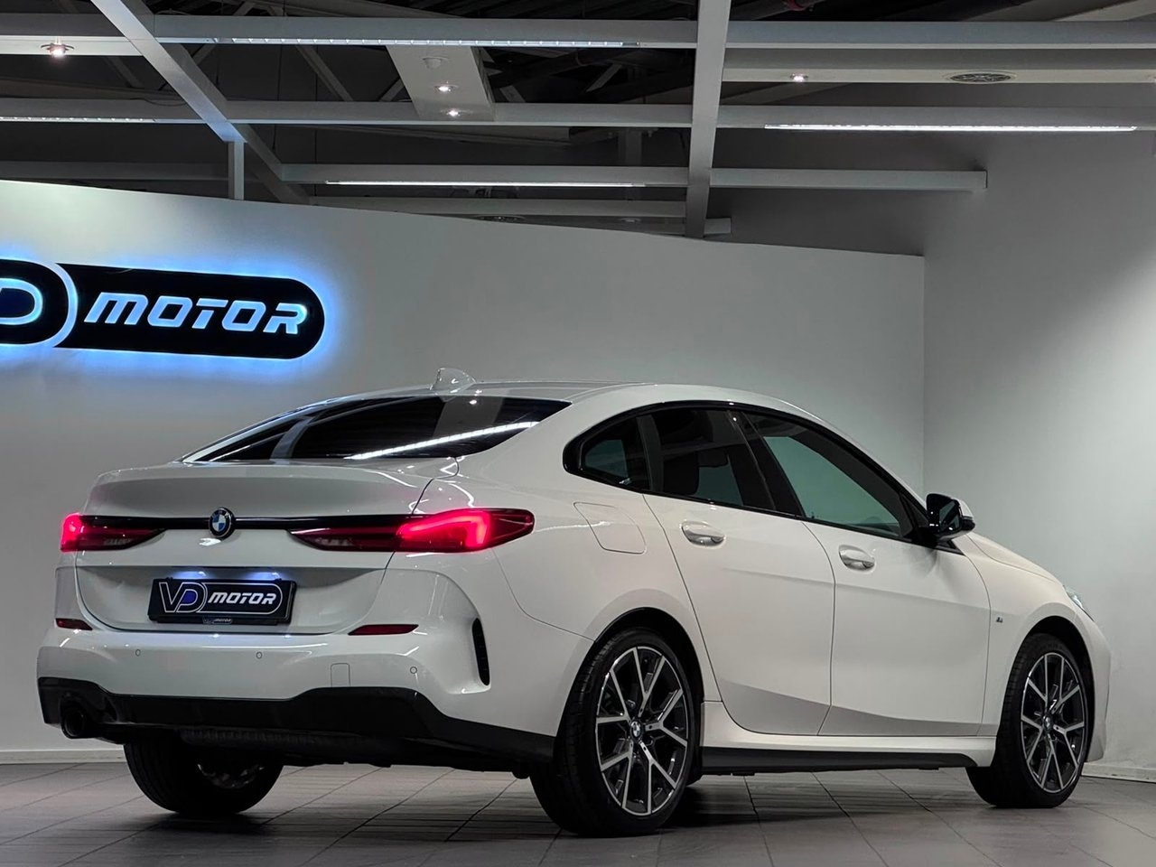 BMW 218 2022, bild 5/10