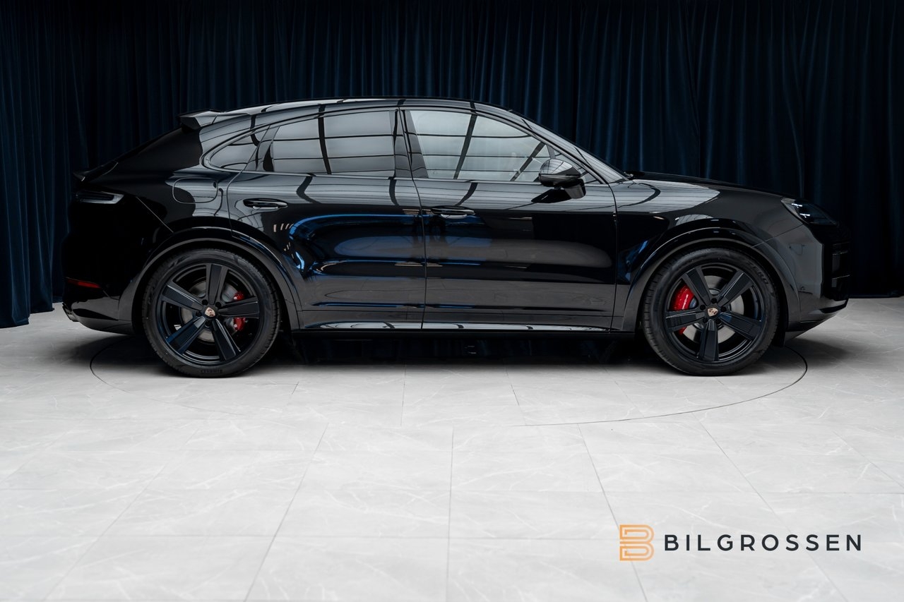Porsche Cayenne GTS Coupé Kolfiber 2026, kuva 6/10
