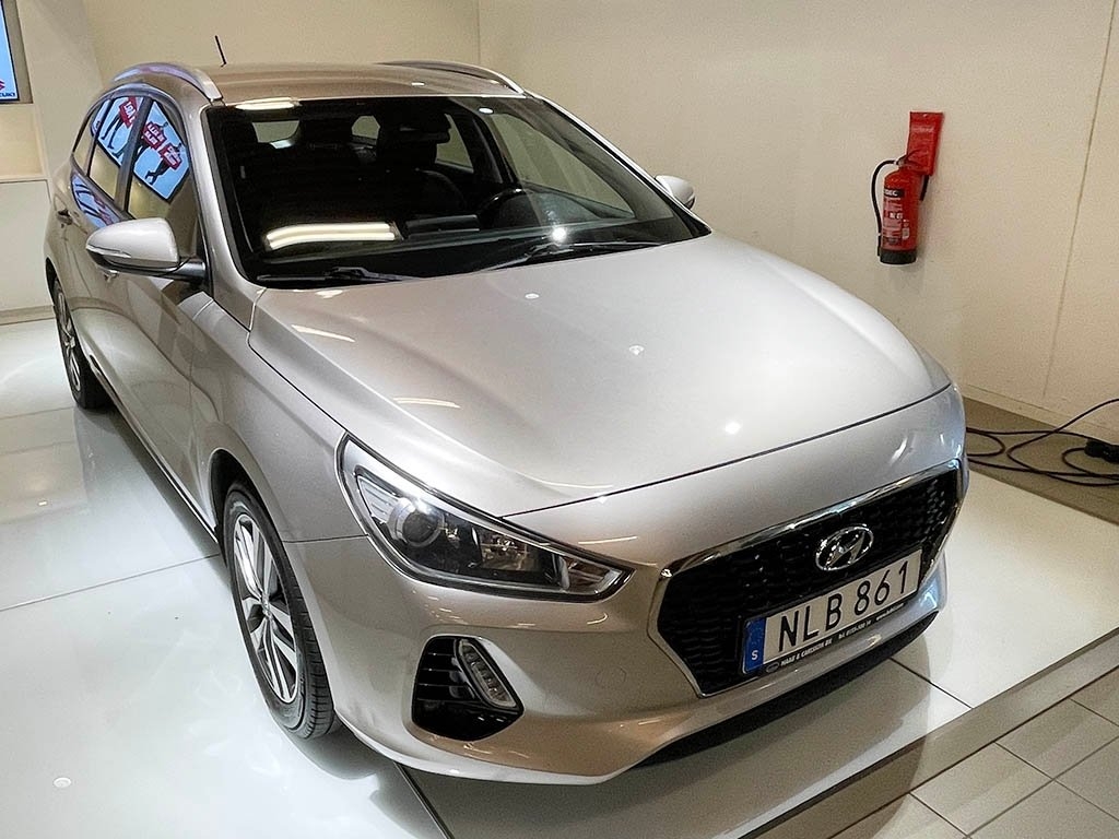 Hyundai i30 Kombi 1,4T-GDi 140Hk 2018, bild 2/7