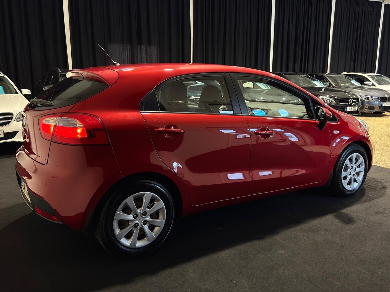 Kia Rio 2014, photo 3/15