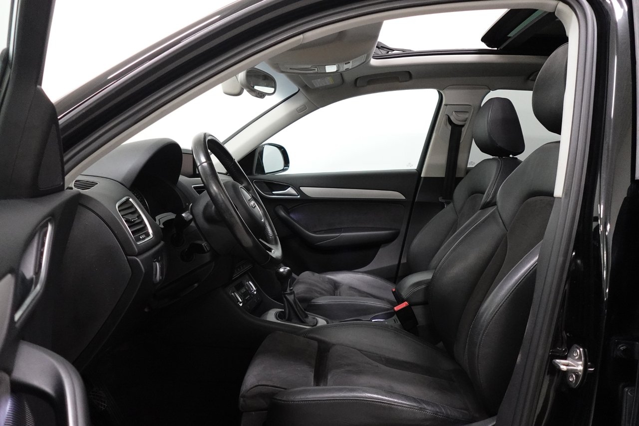 Audi Q3 2.0 TDI quattro Comfort 2014, photo 4/16