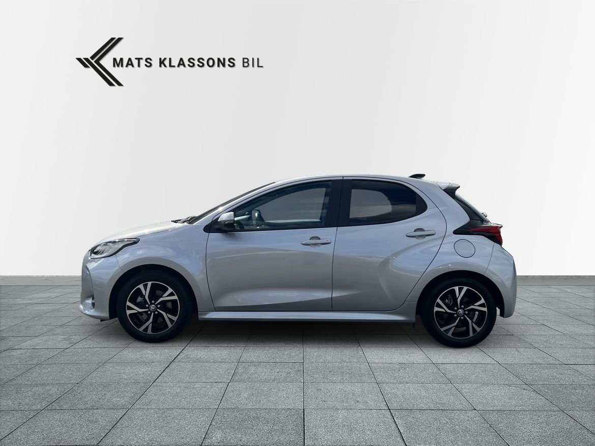 Toyota Yaris 1.5 115hk Active Plus 2025, bild 3/10