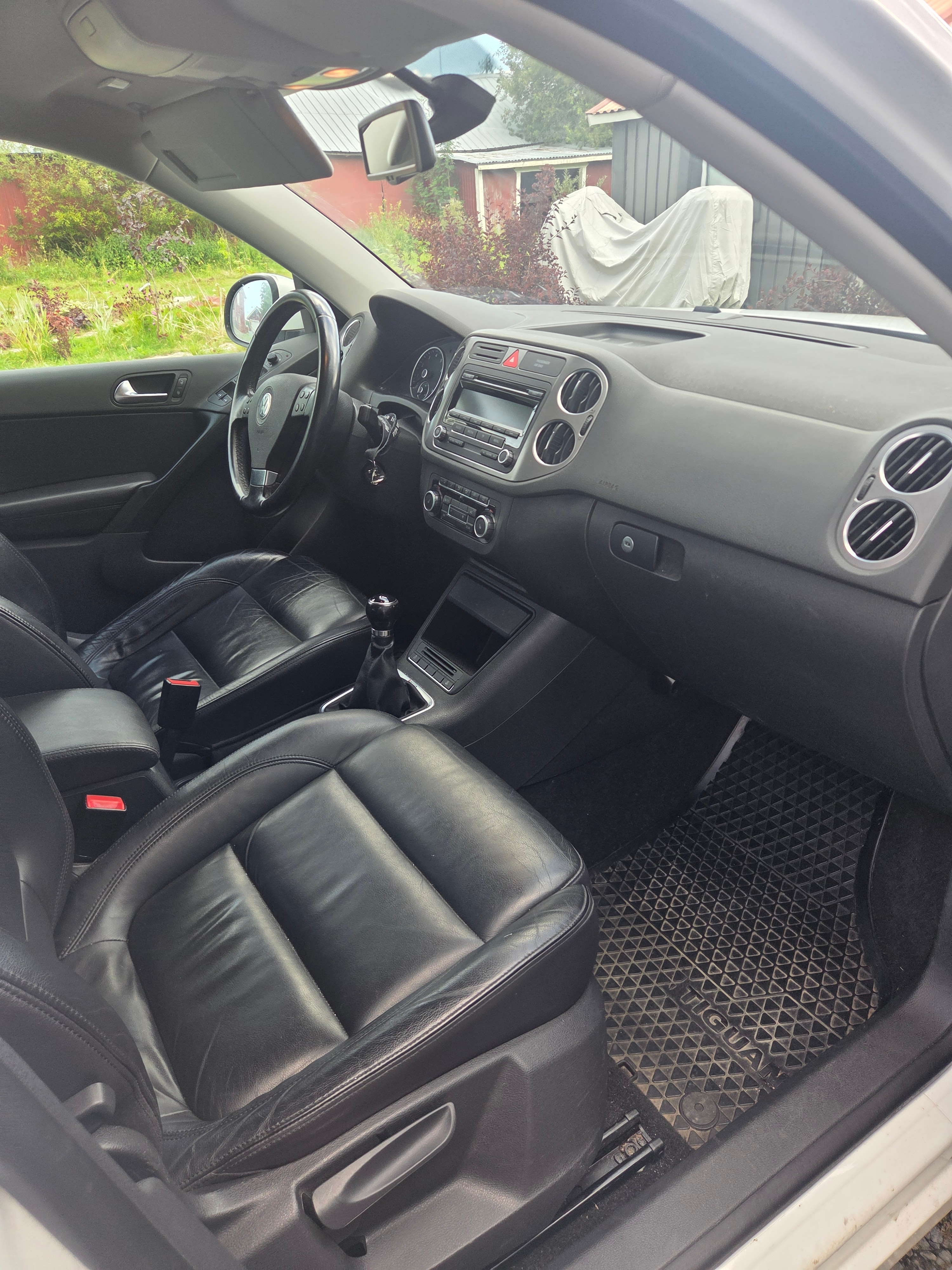 Volkswagen Tiguan 2010, bild 4/4