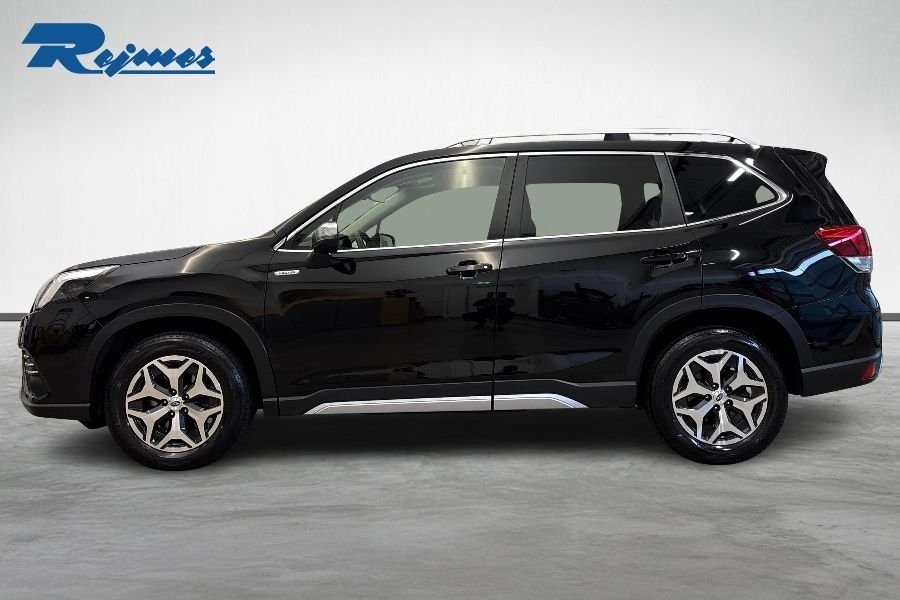 Subaru Forester e-Boxer Lineatronic 2023, bild 2/19