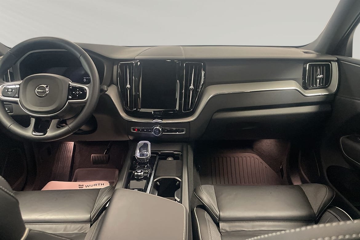 Volvo XC60 T6 Plus Dark Edition 2025, kuva 5/9