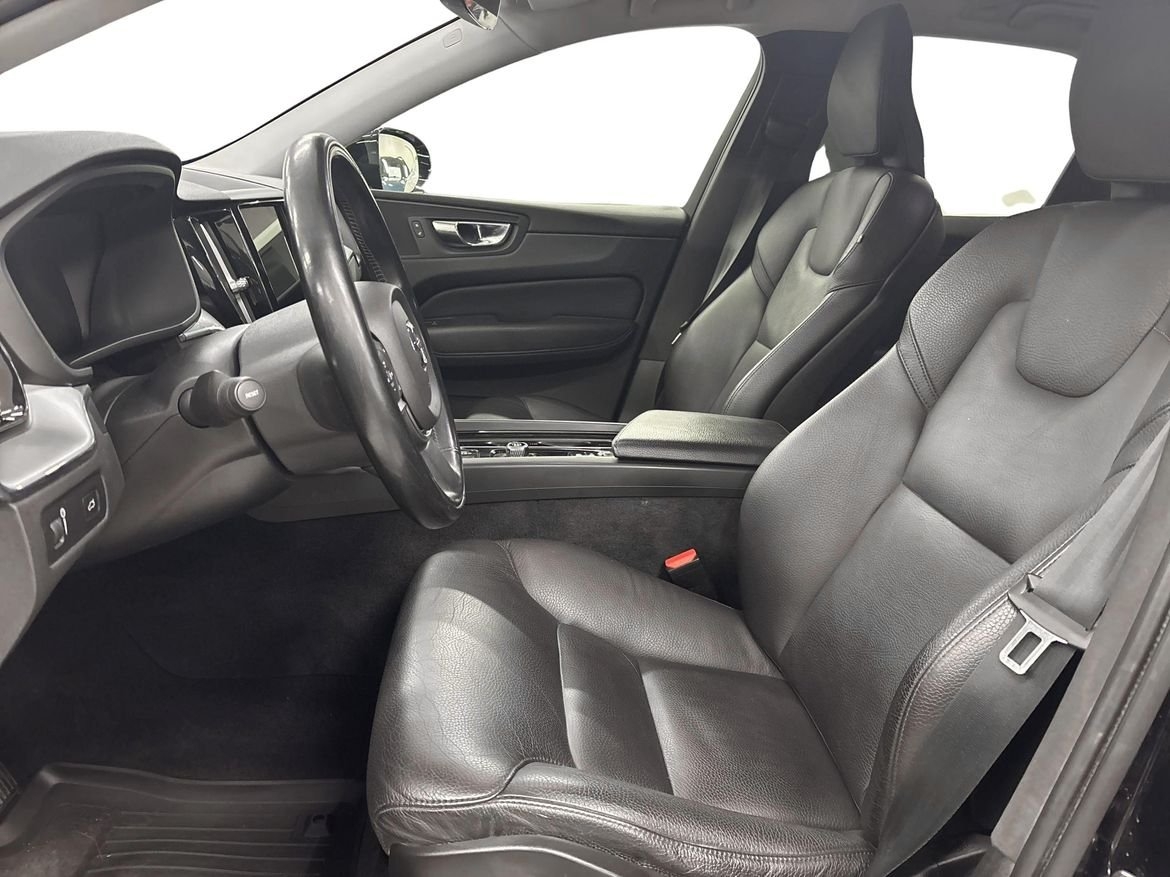 Volvo XC60 2021, bild 6/12