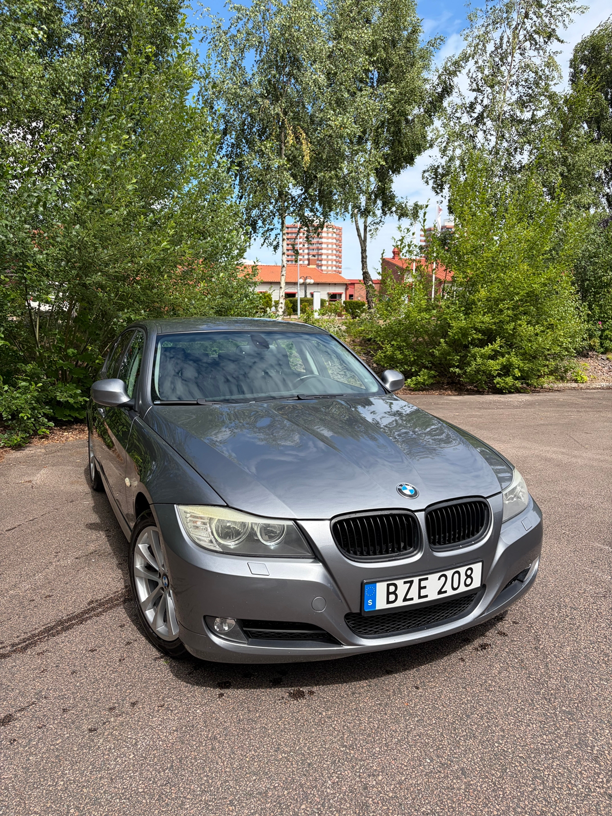 BMW 320 i Sedan Manuell 2010, bild 2/8