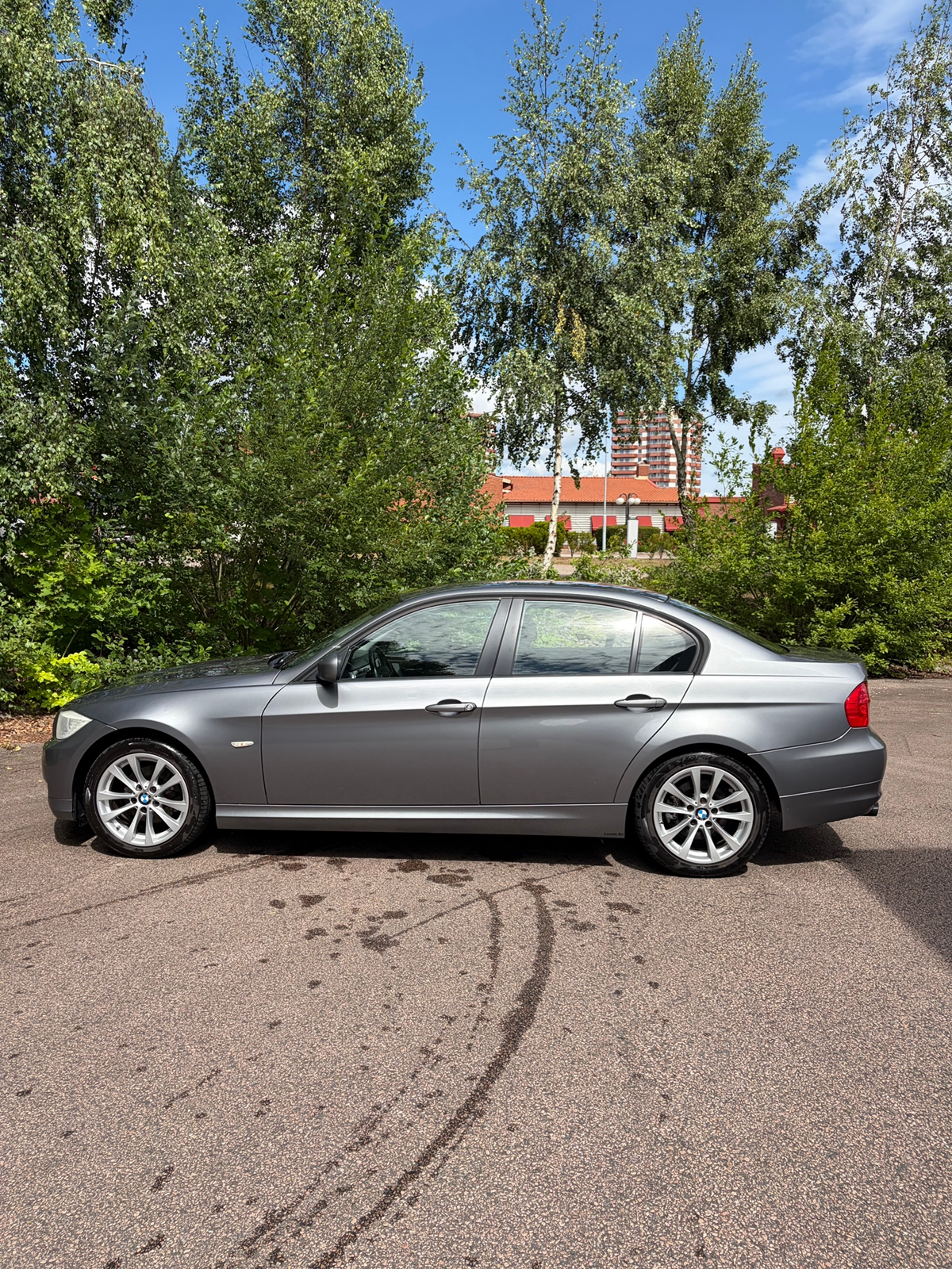 BMW 320 i Sedan Manuell 2010, bild 3/8