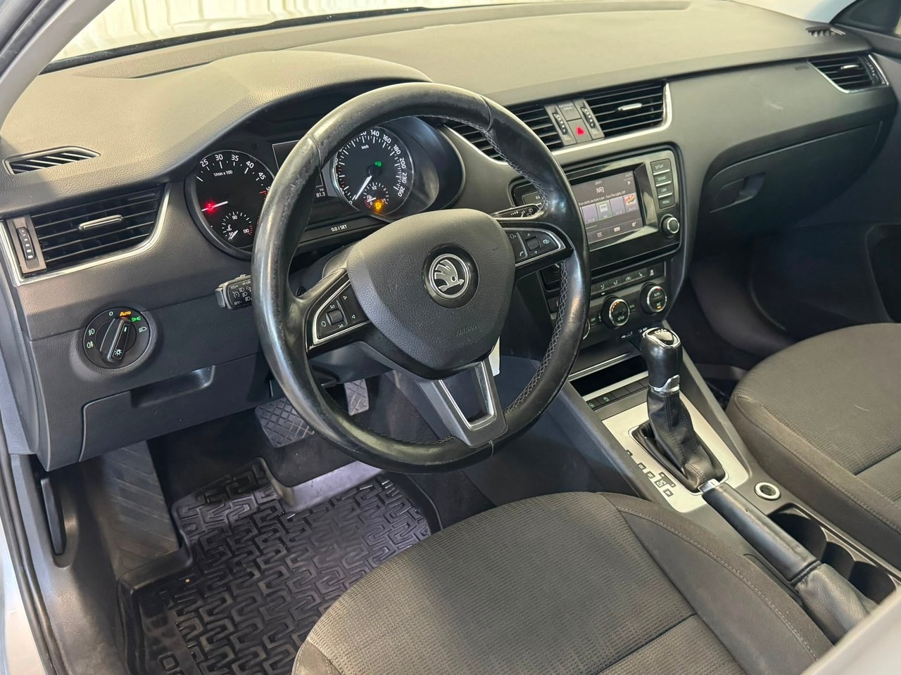 Skoda Octavia 2014, bild 7/25
