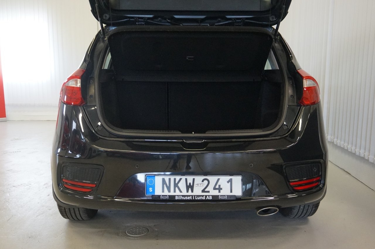 Kia Ceed cee'd 1.6 CRDi Edition 2016, photo 4/10