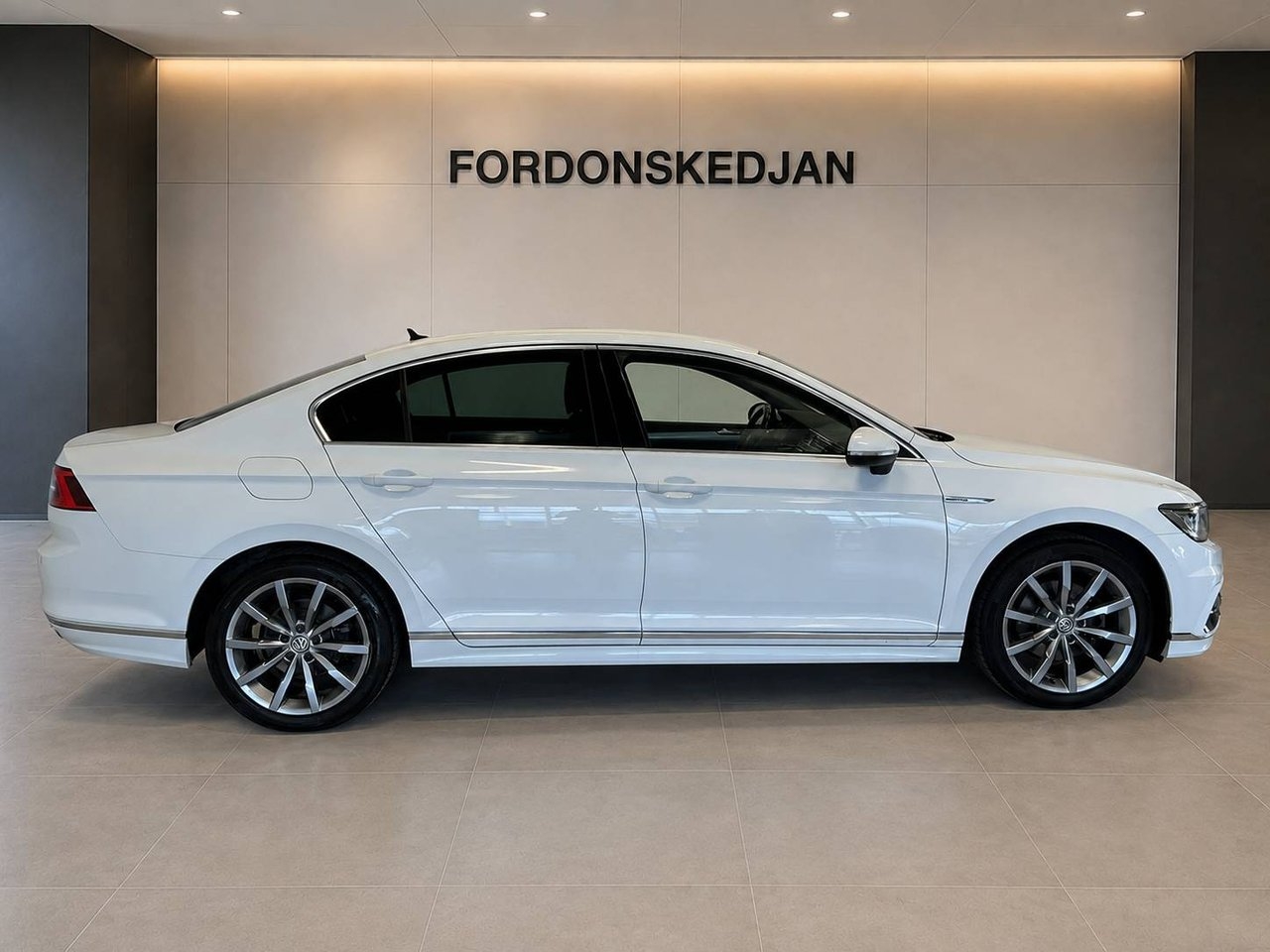 Volkswagen Passat 2.0 TDI BMT 4Motion GT 2017, bild 5/10