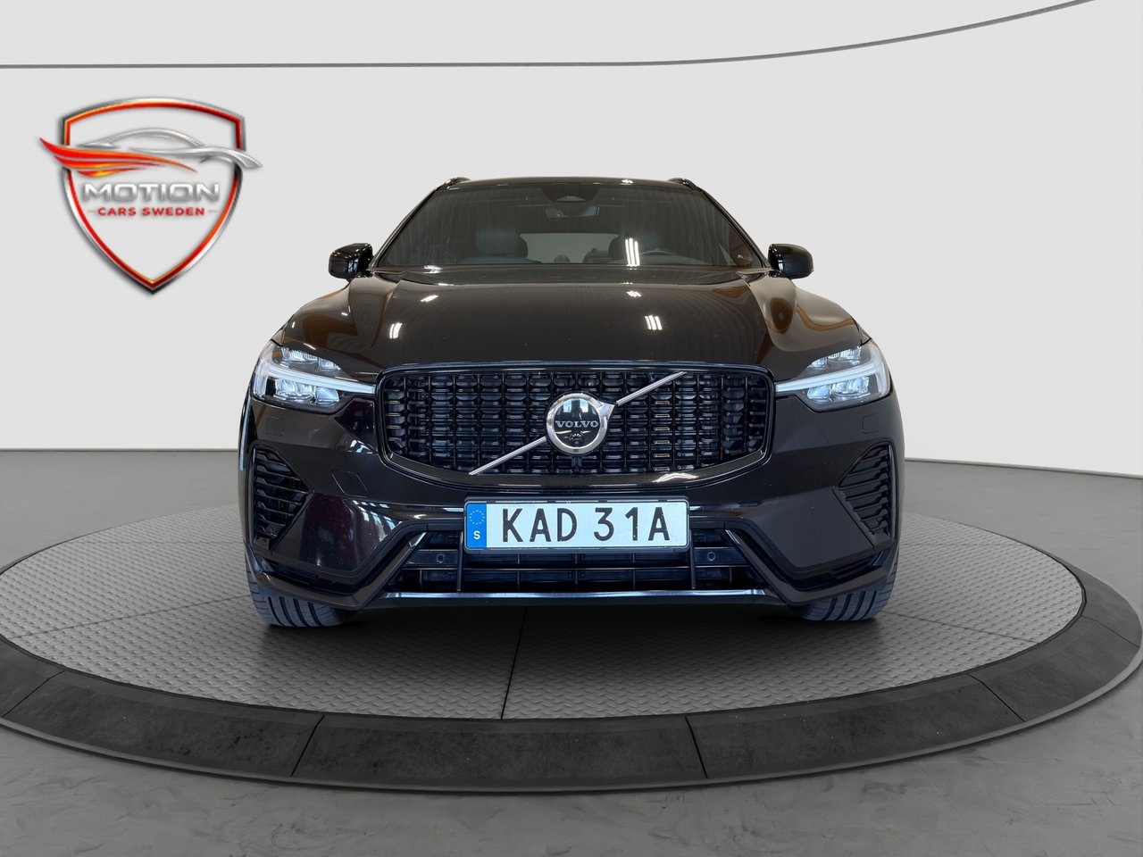 Volvo XC60 Recharge T8 AWD Ultimate Dark 2023, bild 2/10