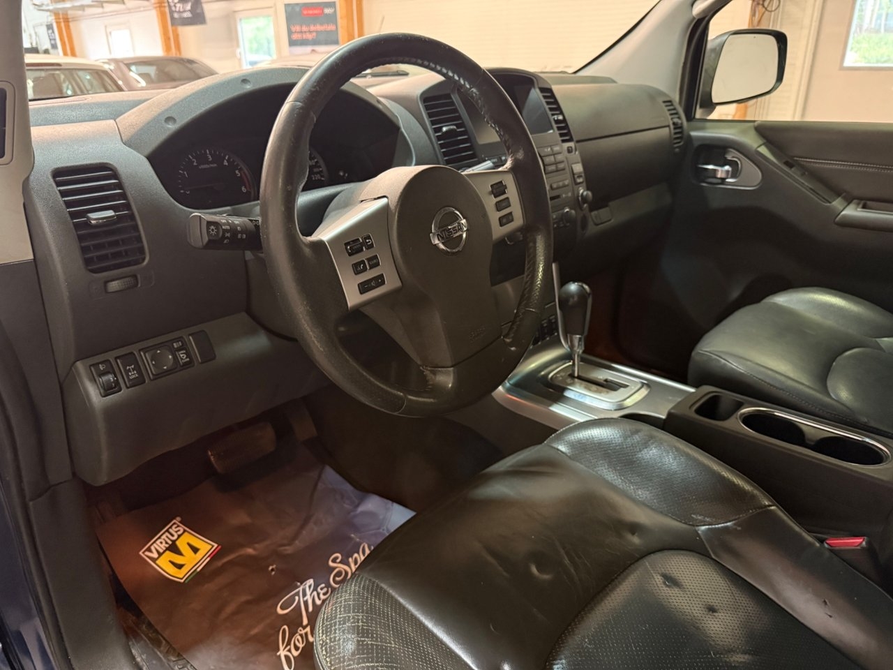 Nissan Navara 2012, bild 6/16