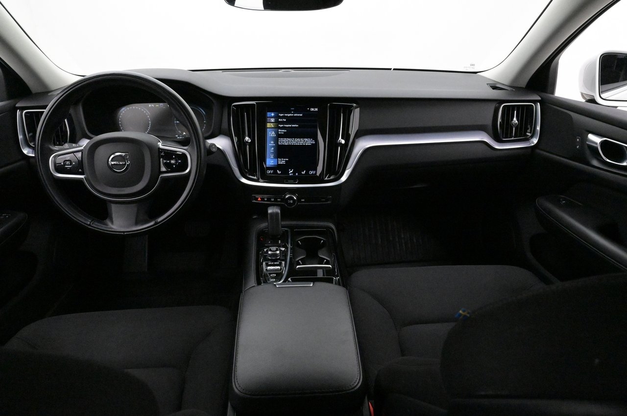 Volvo V60 2021, photo 6/10