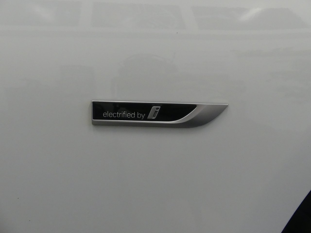 BMW 530 2024, kuva 6/10