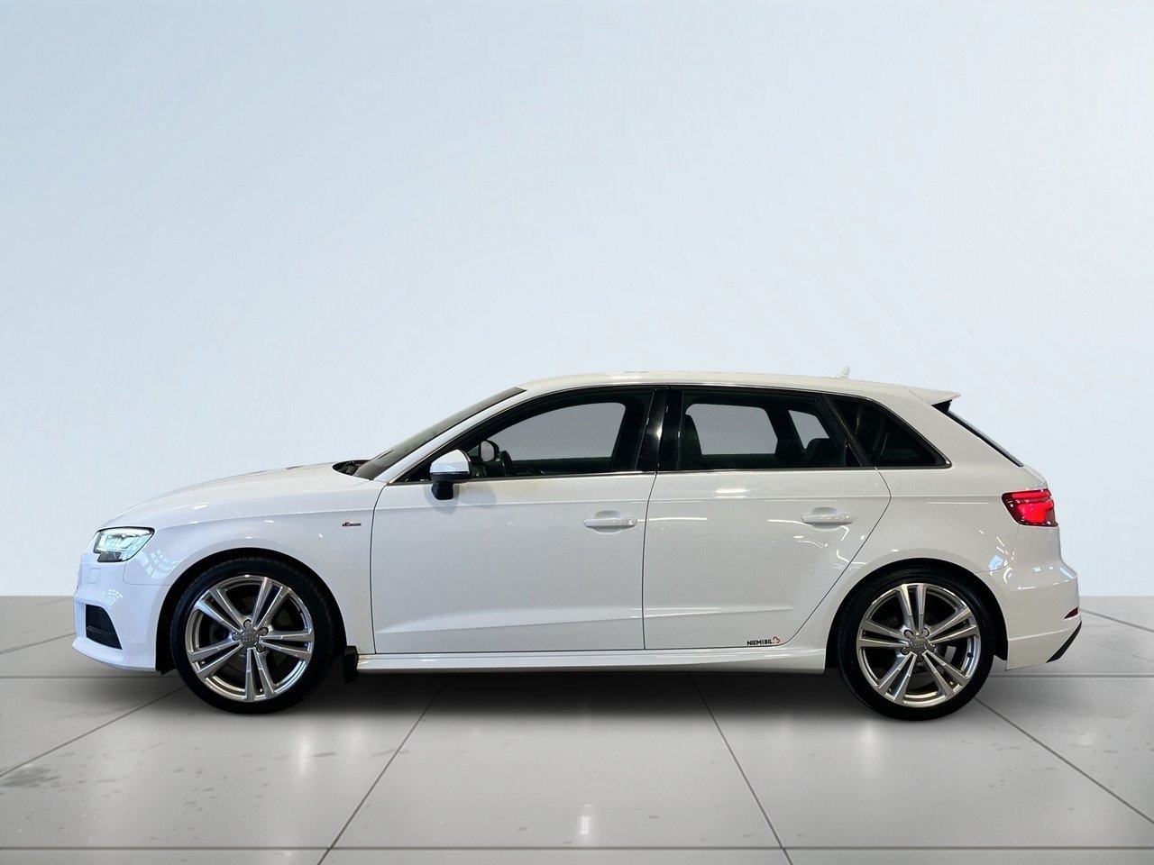 Audi A3 2018, bild 3/20