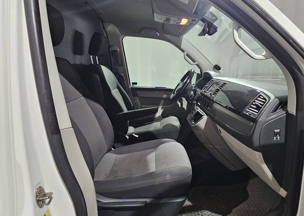 Volkswagen Transporter 2018, bild 6/10