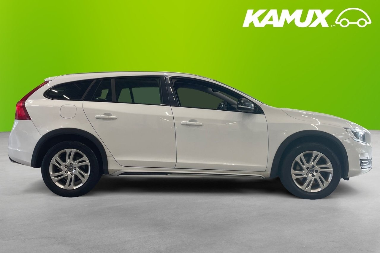 Volvo V60 Cross Country 2017, bild 2/20