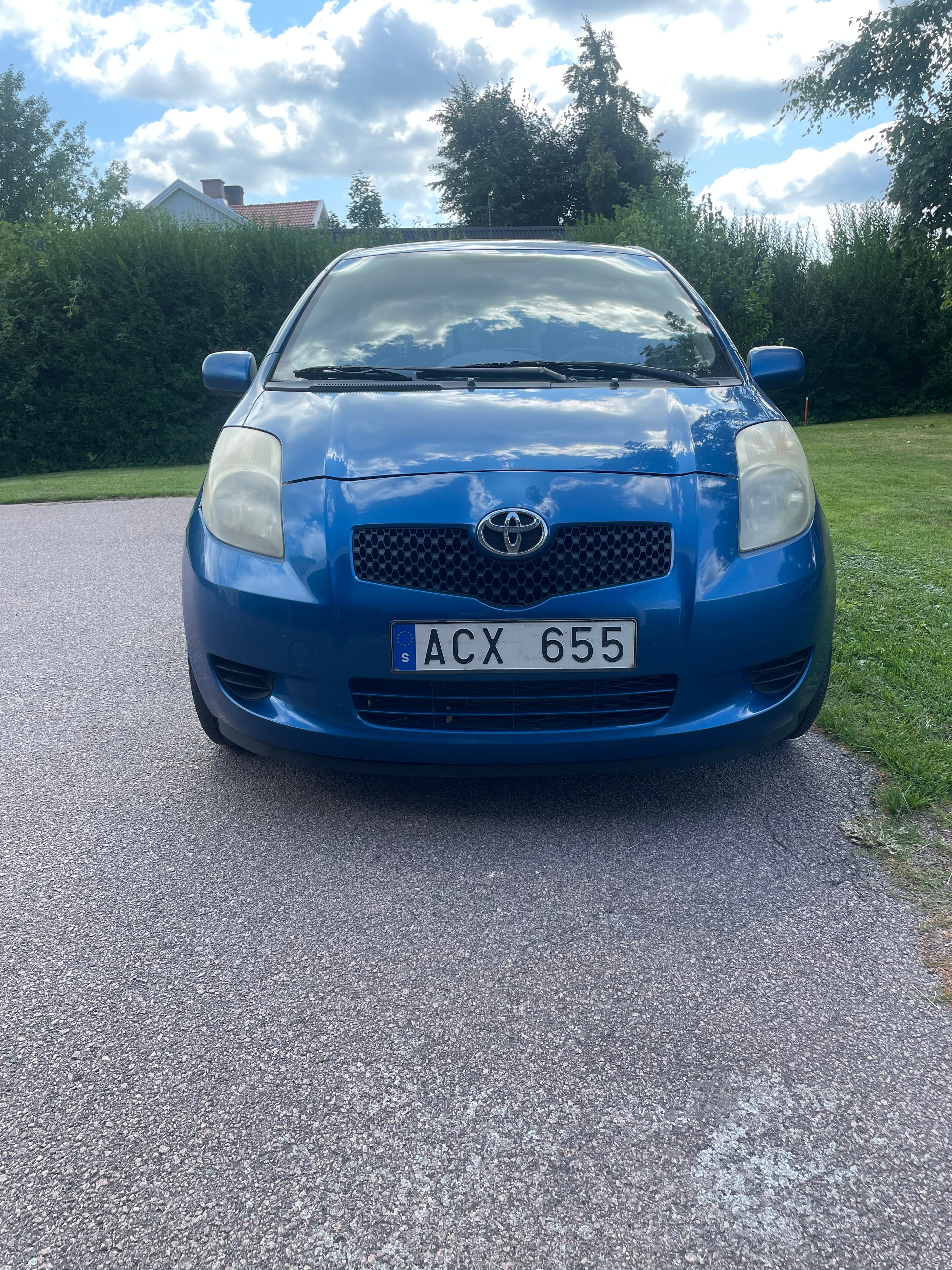 Toyota Yaris 5-dörrar 1.3 VVT-i Manuell 2006, photo 2/7