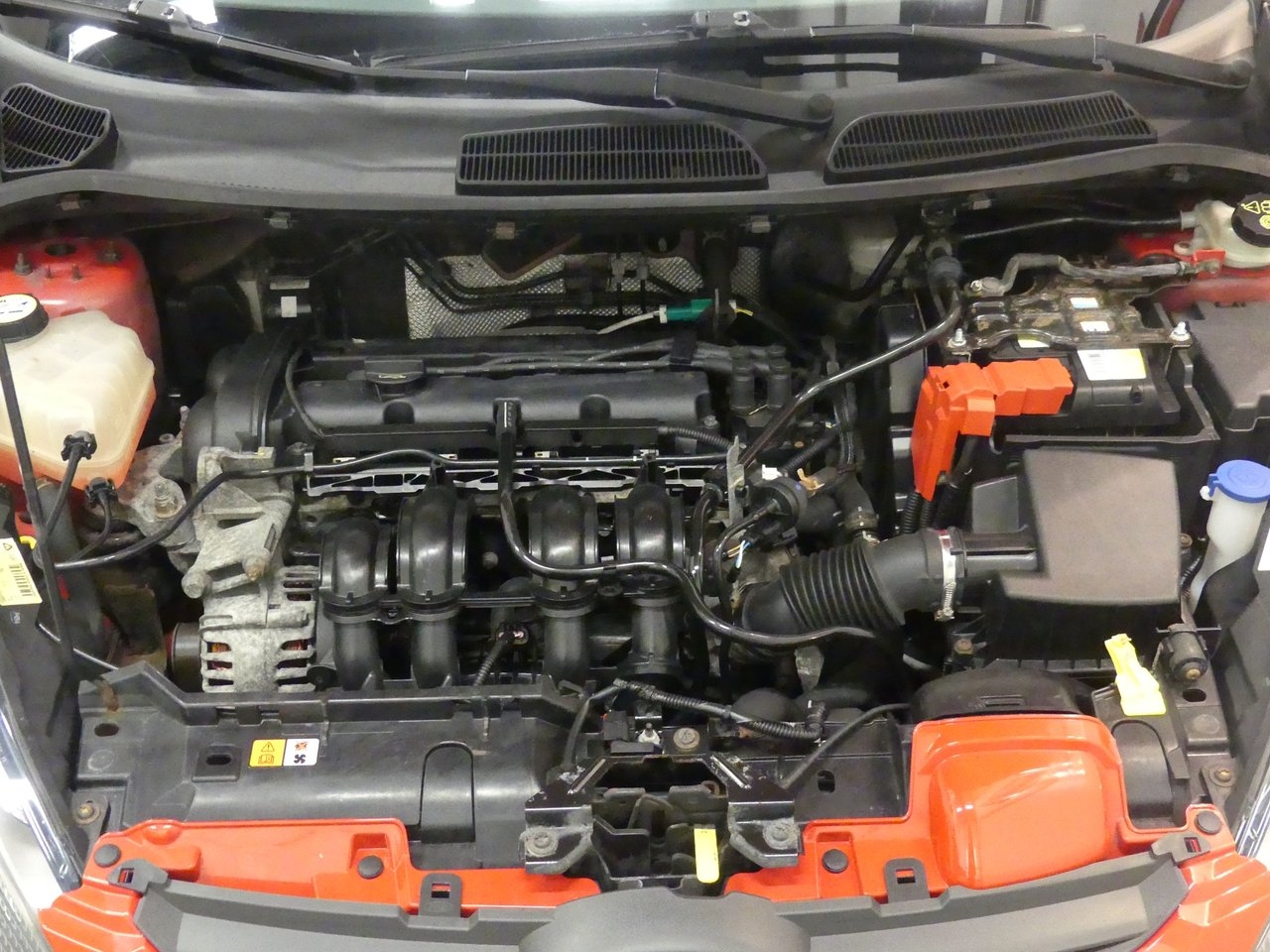 Ford Fiesta 5-dörrar 2010, bild 5/10