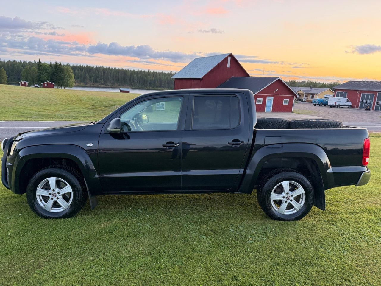 Volkswagen Amarok 2017, bild 3/10