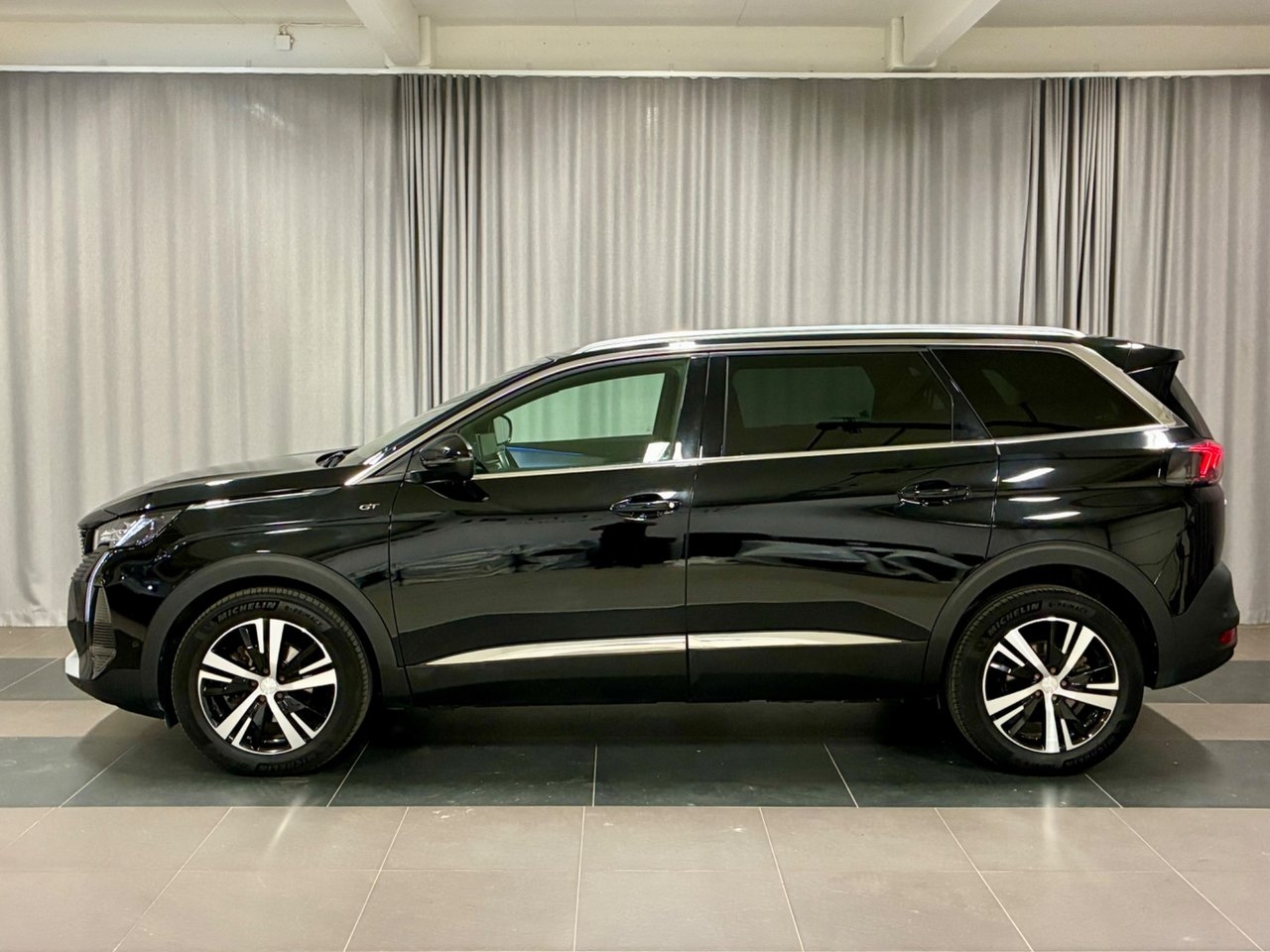 Peugeot 5008 1.2 PureTech 130 GT AUT8 2023, bild 2/10