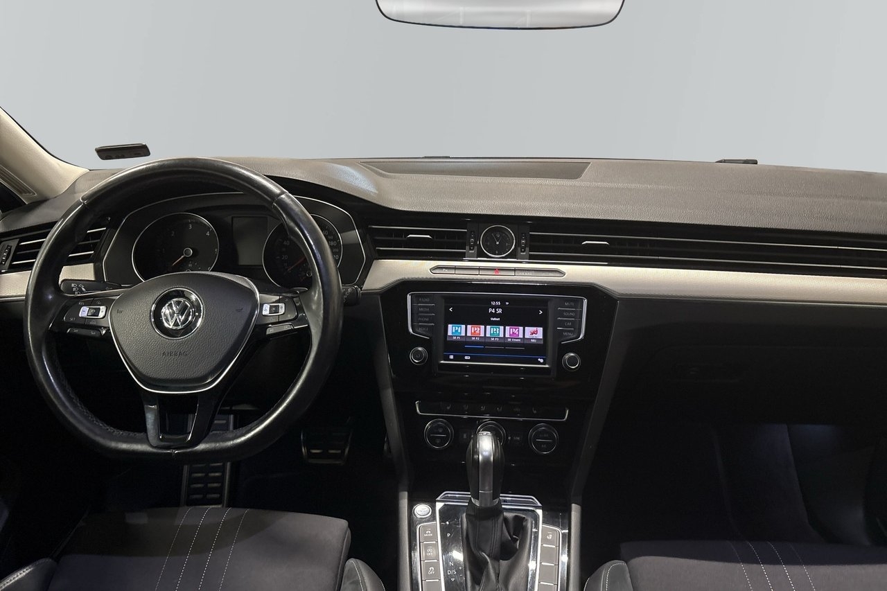Volkswagen Passat 2017, bild 4/6