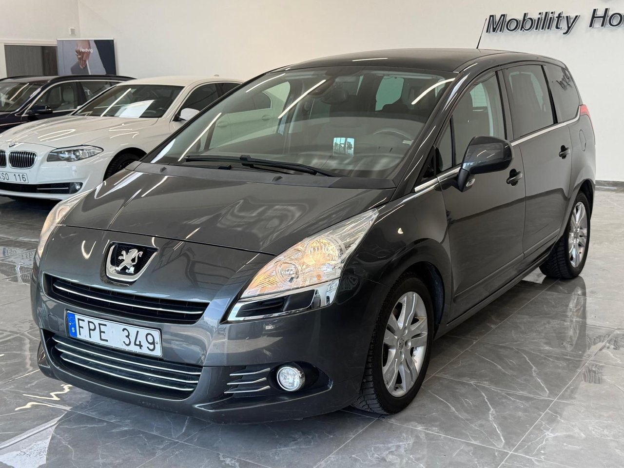 Peugeot 5008 1.6 THP Allure Euro 5 2010, bild 4/10