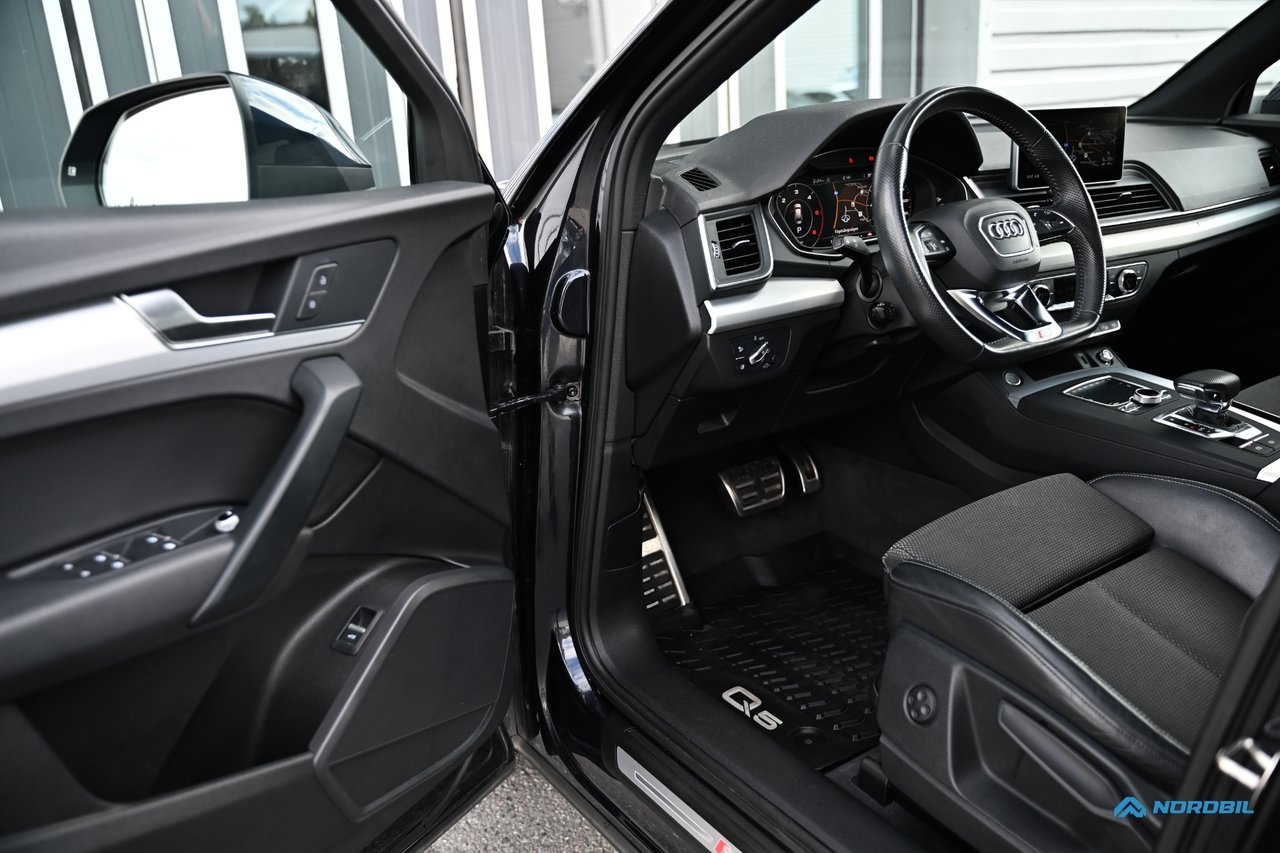 Audi Q5 40 TDI Q S Line Cockpit 2019, bild 6/10