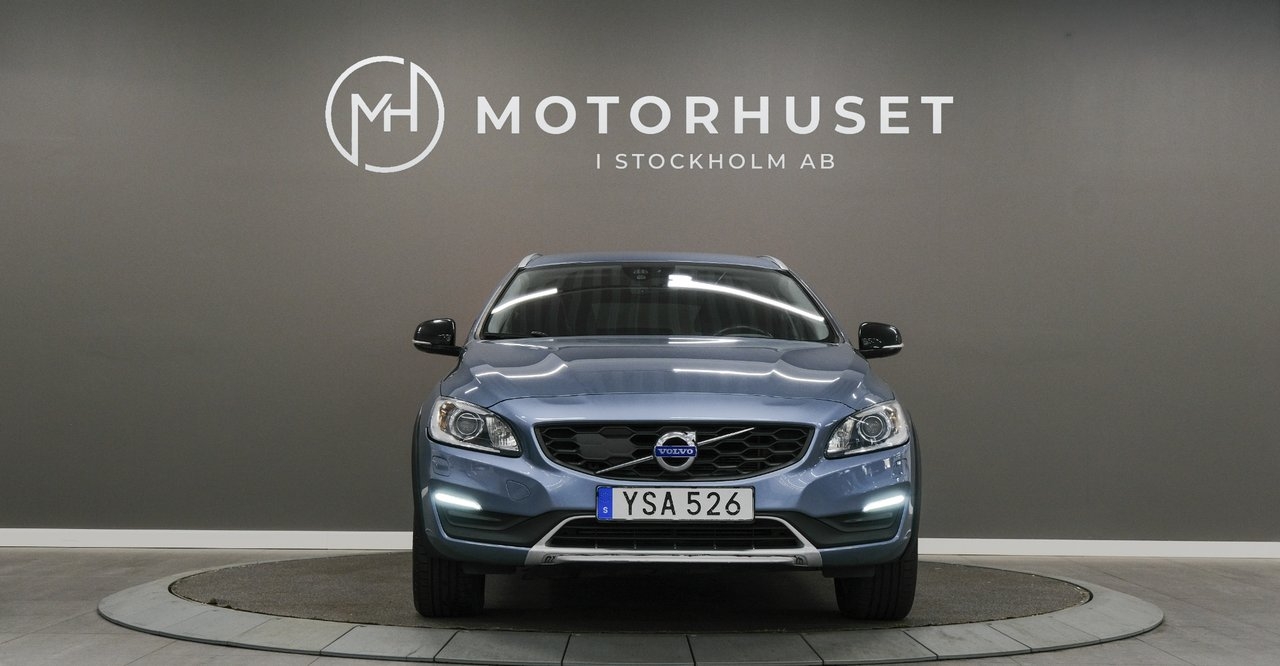 Volvo V60 Cross Country 2018, bild 2/10