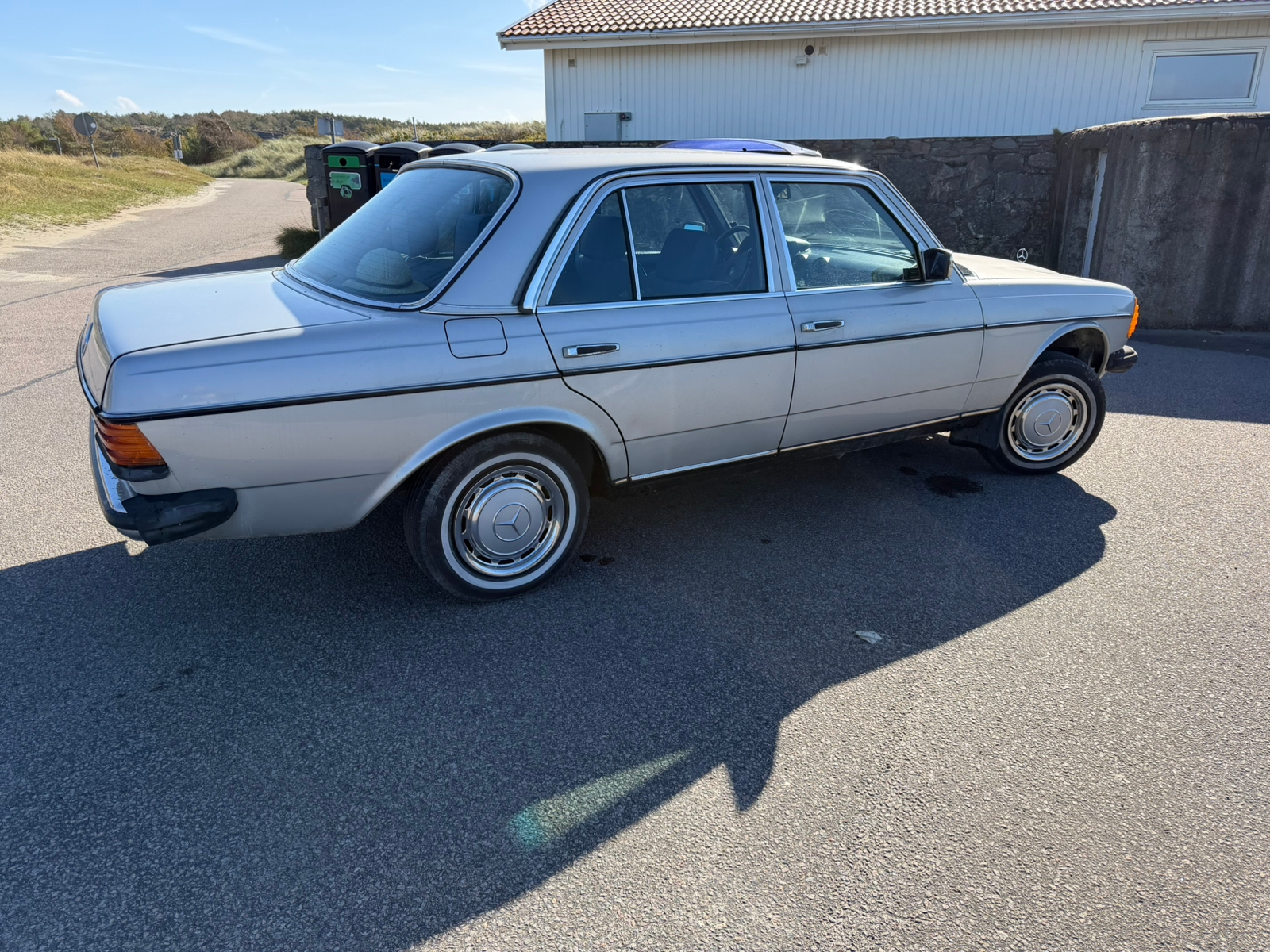 Mercedes-Benz 200 Automatisk 1985, photo 2/4