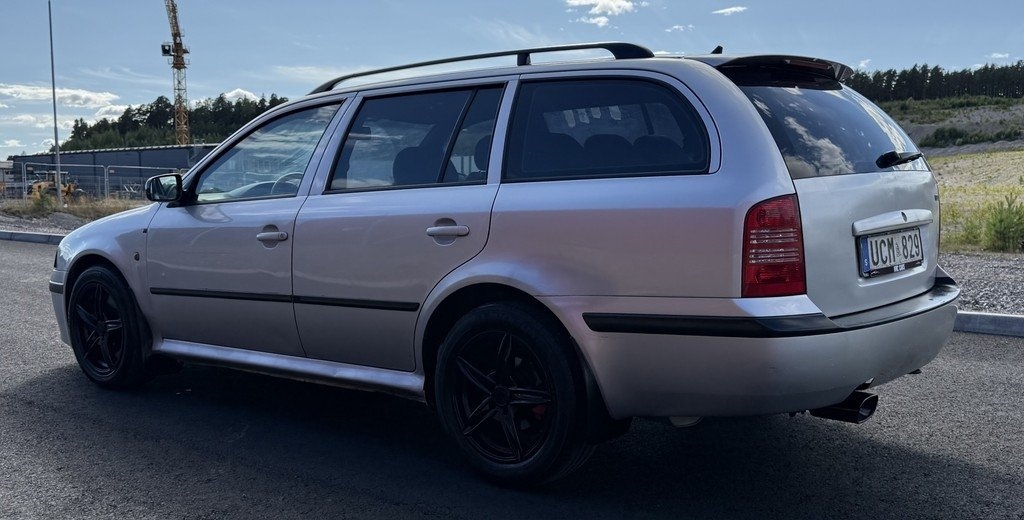 Skoda Octavia KOMBI RS 1.8 T EURO 4 2003, kuva 4/10