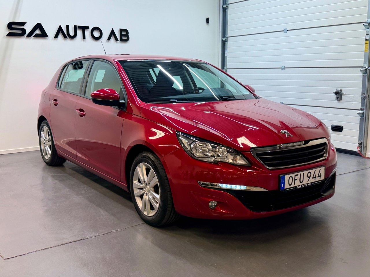 Peugeot 308 1.2 PureTech 130 Active 2016, bild 2/25