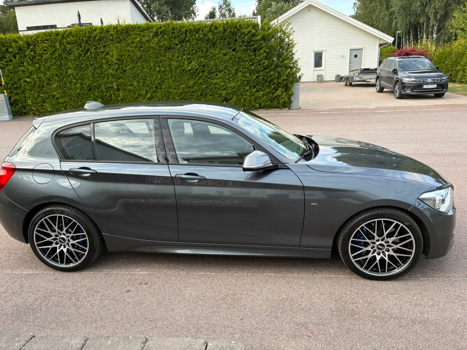 BMW M135i xDrive 5-dörrars Steptronic 2014, bild 2/6