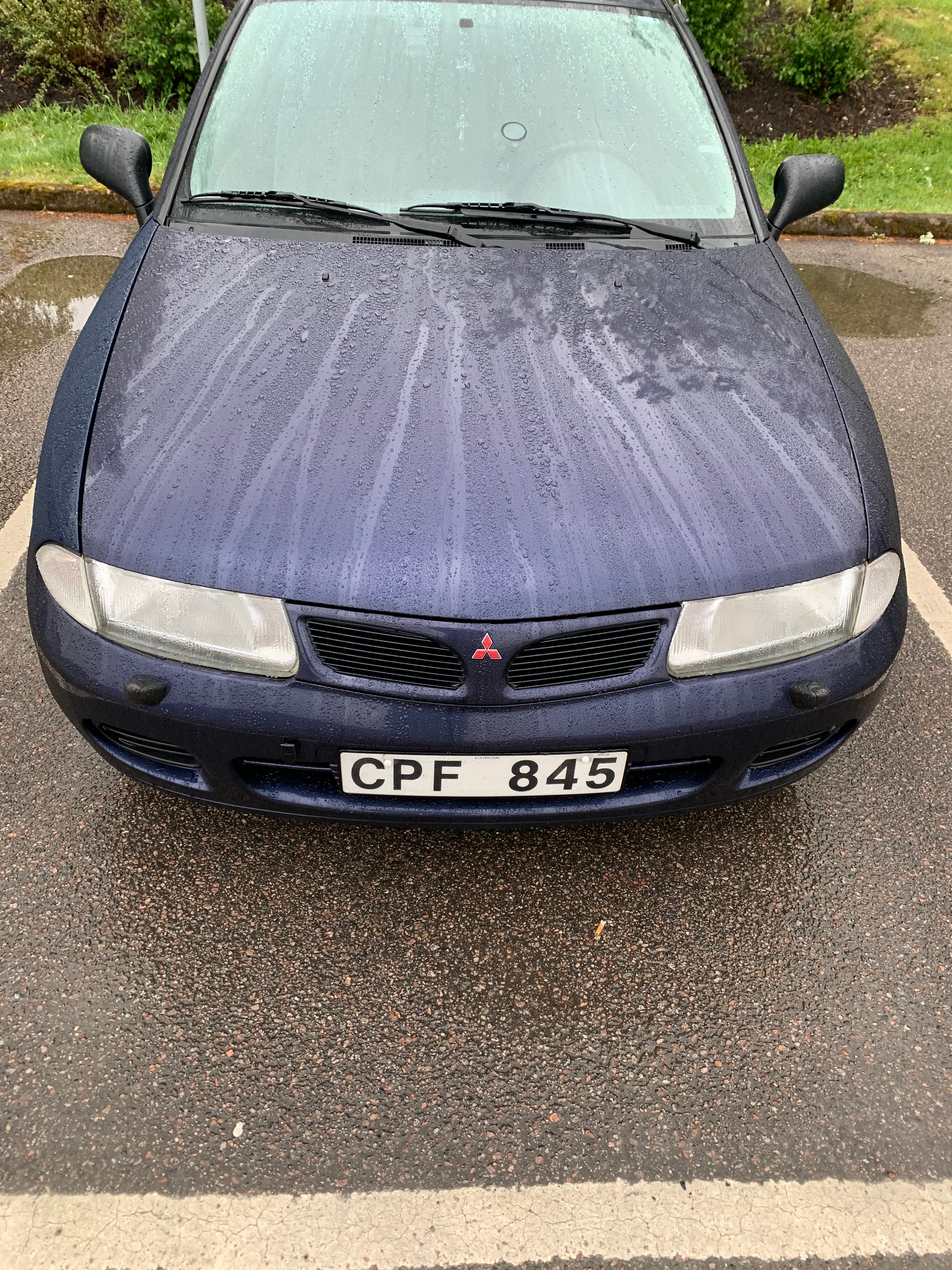 Mitsubishi Carisma