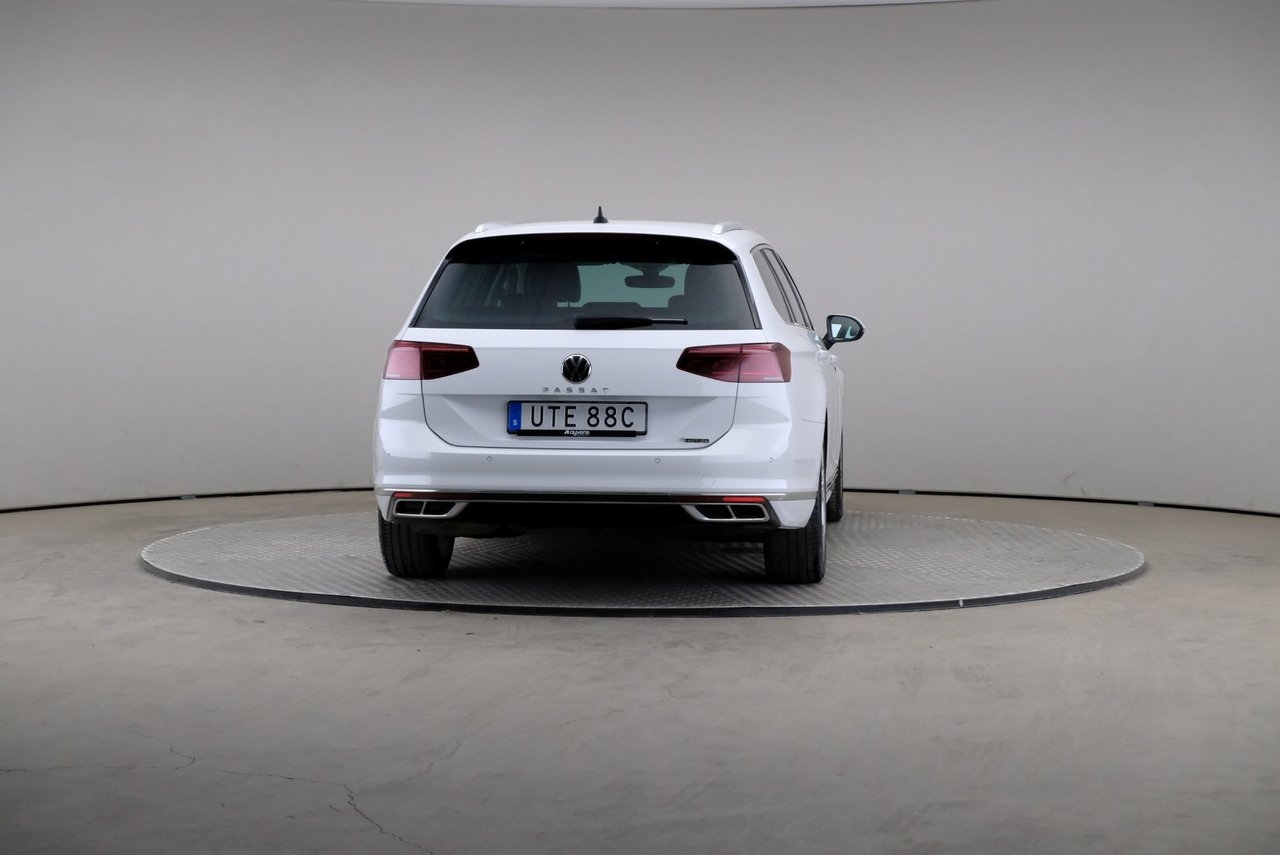 Volkswagen Passat 2022, bild 5/10
