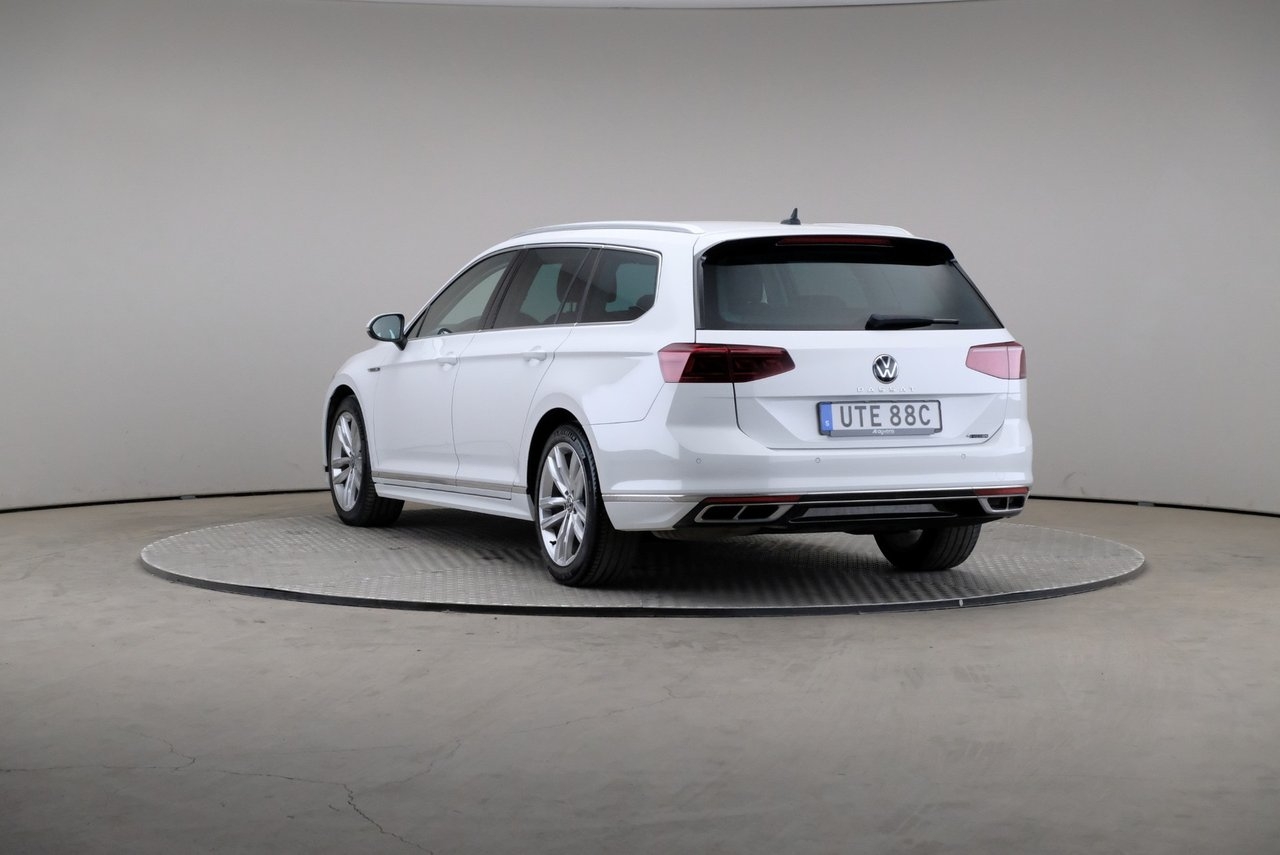 Volkswagen Passat 2022, bild 2/10