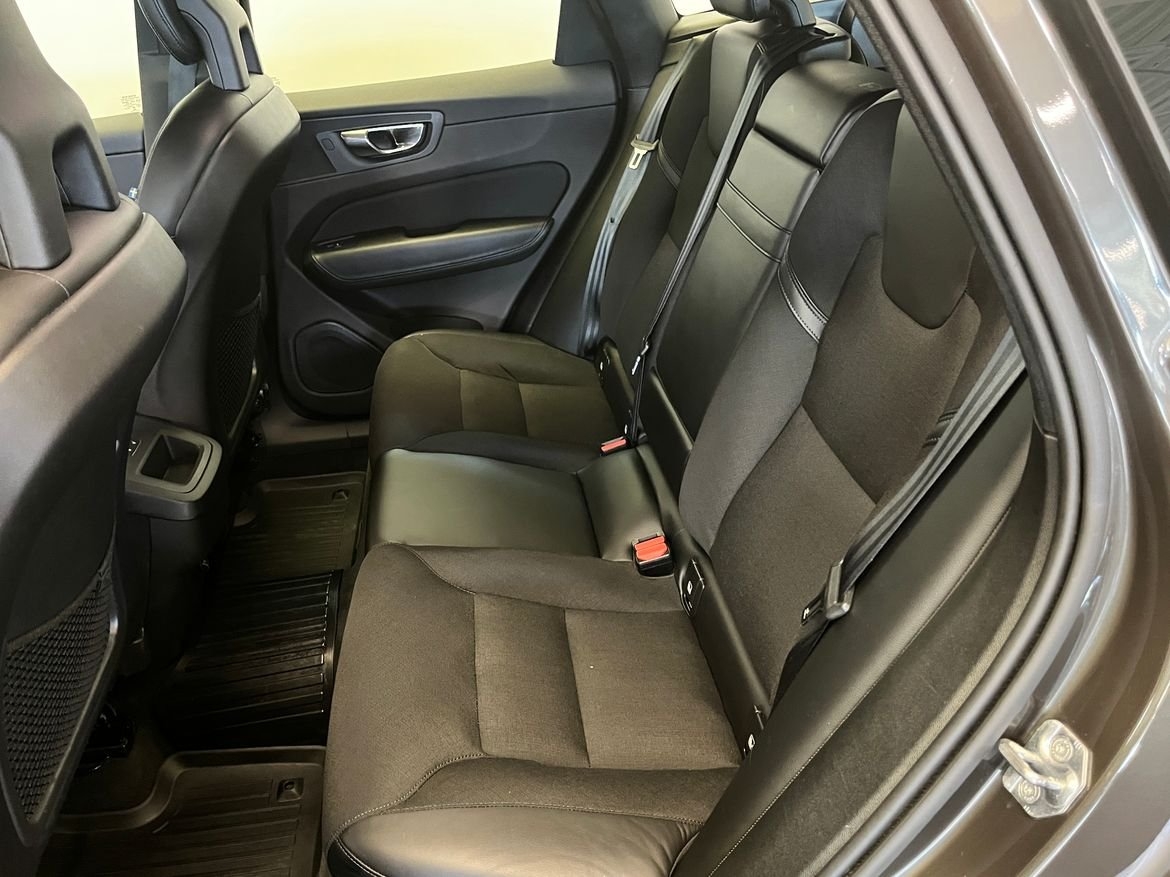 Volvo XC60 D4 AWD Business Advanced 2018, photo 6/10