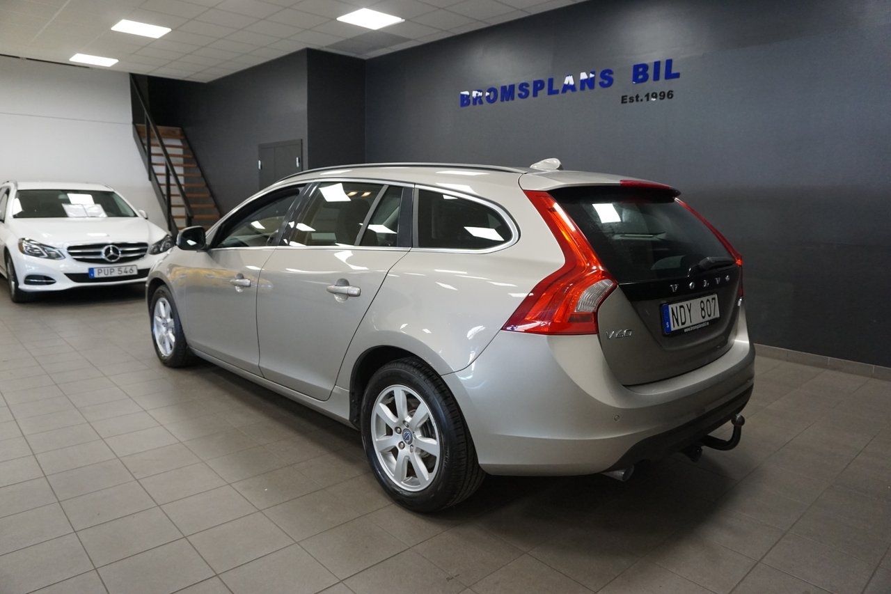 Volvo V60 D4 Momentum Euro 5 2013, bild 6/10