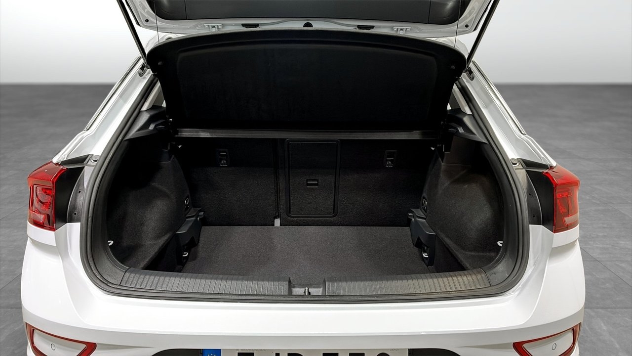 Volkswagen T-Roc TSI 150 DSG 2023, bild 3/8