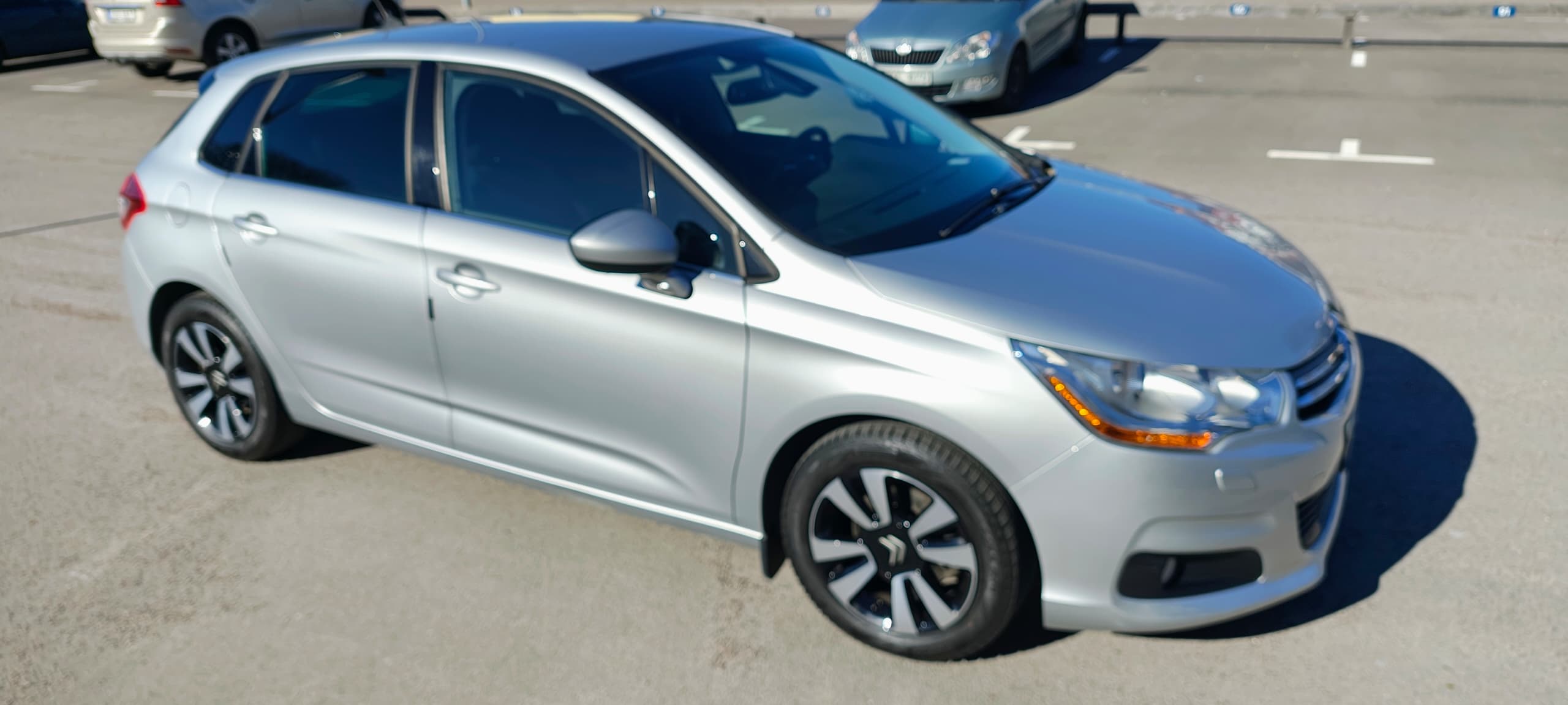 Citroen C4 1.6 e-HDi Airdream EGS 2011, photo 3/10