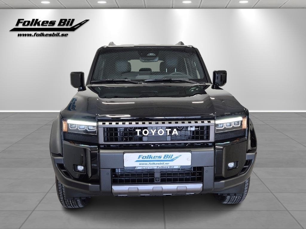 Toyota Land Cruiser 2026, photo 2/23